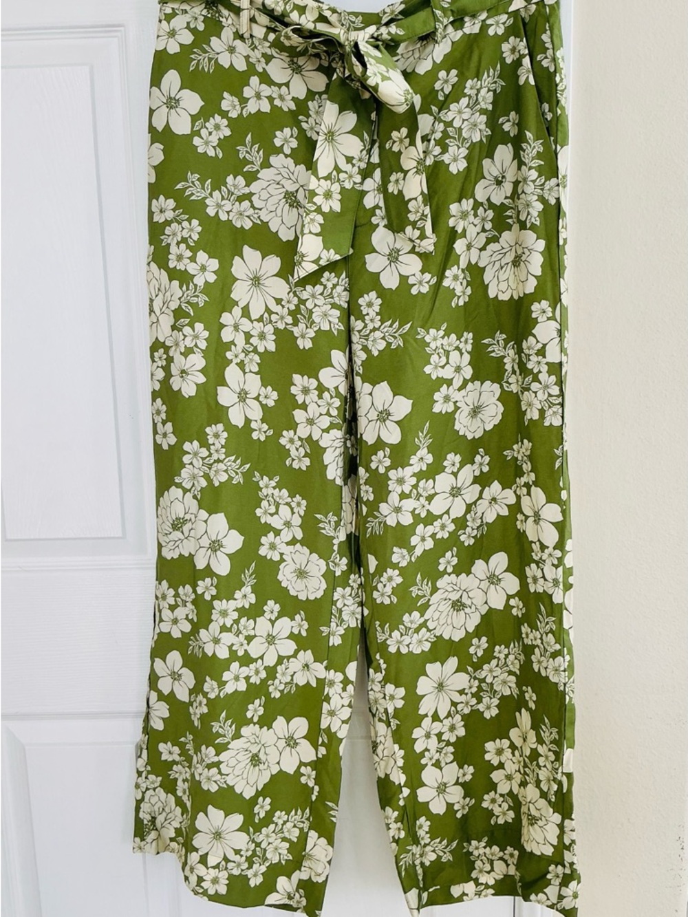 Mango Olive Green and Cream Floral Elastic-Waist Pants